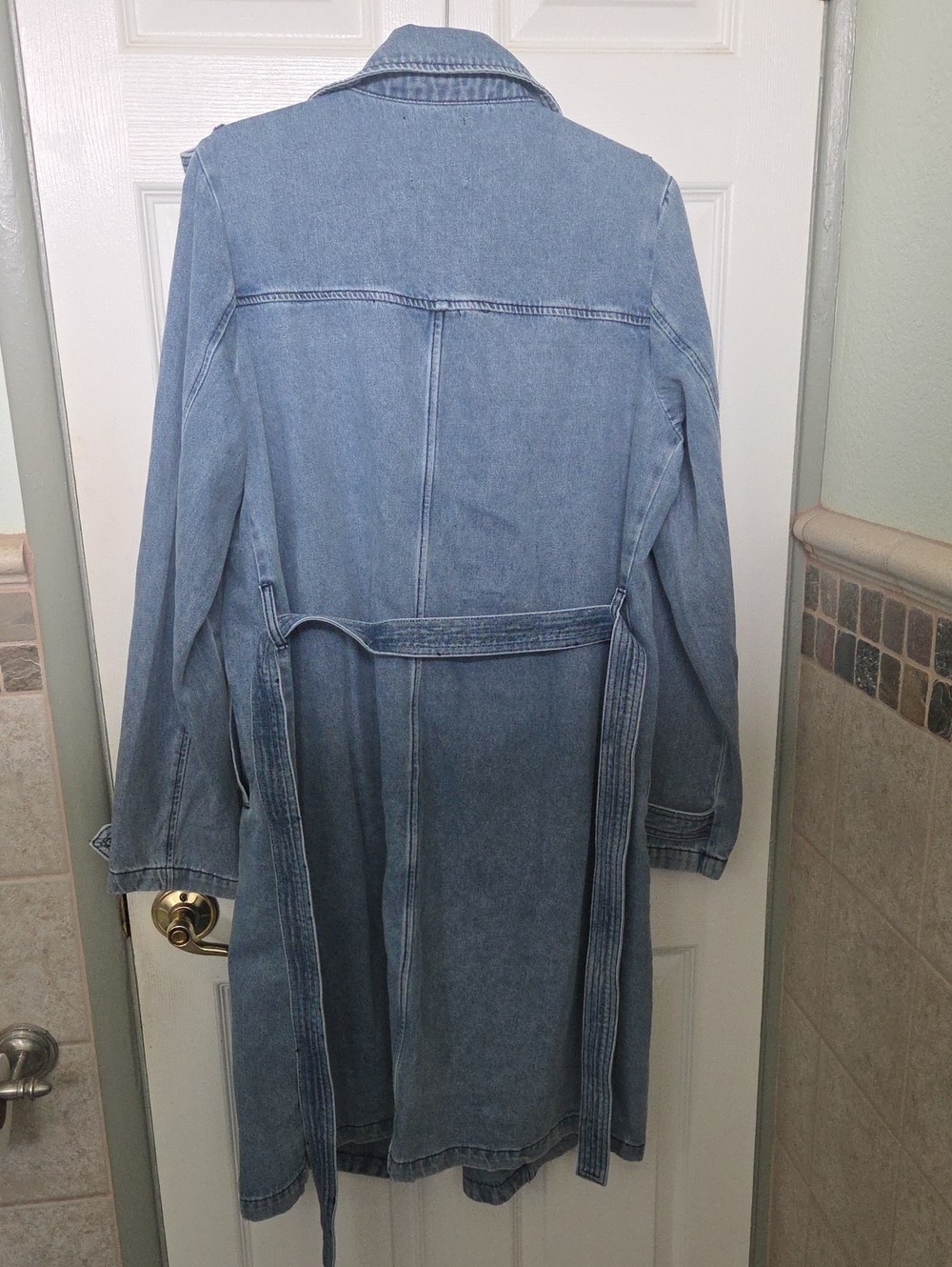 Fashion Nova Take You There Denim Belted Trench Coat Size XL NWT Medium Wash - Picture 11 of 12